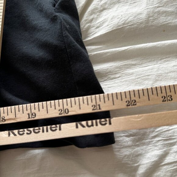 Under Armour Men's Left Chest LOGO Black Short Sleeve T-Shirt XL - Picture 7 of 10